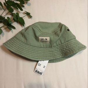 Urban outfitters green Bucket hat UO-76